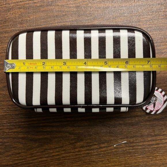 Henri Bendel Nail Polish Case NWT - Picture 3 of 7